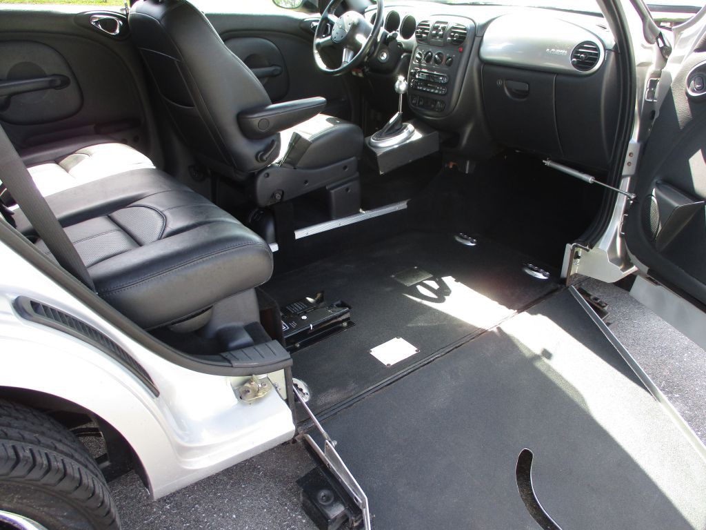 2005 Chrysler PT Cruiser Image 19