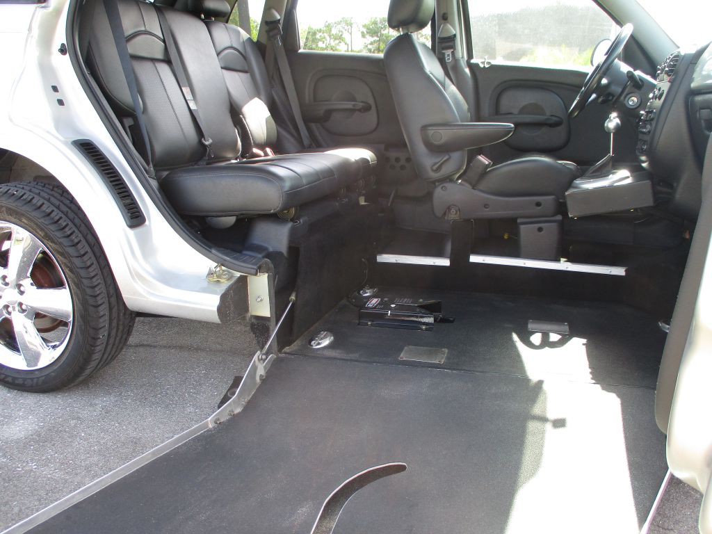 2005 Chrysler PT Cruiser Image 21