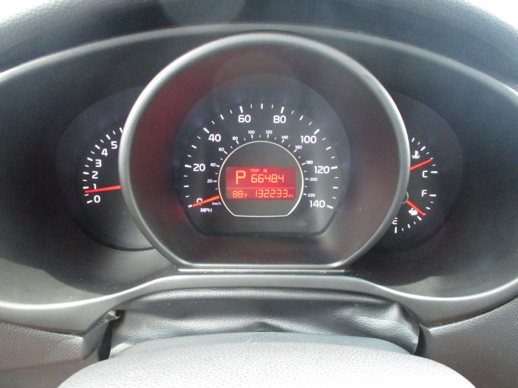 2014 Kia Soul Image 8