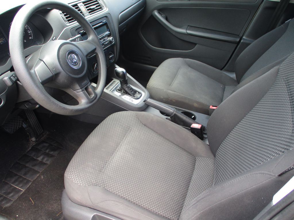 2013 Volkswagen Jetta Image 7