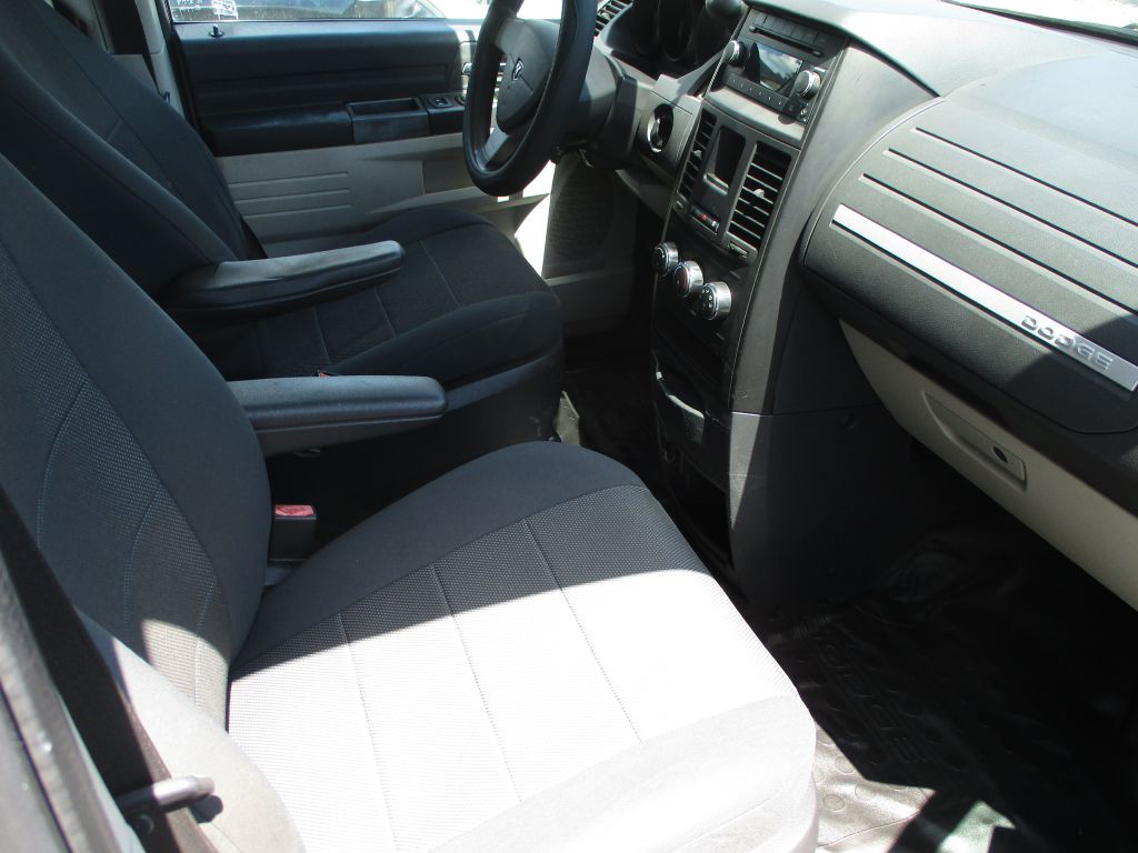 2009 Dodge Grand Caravan Image 11