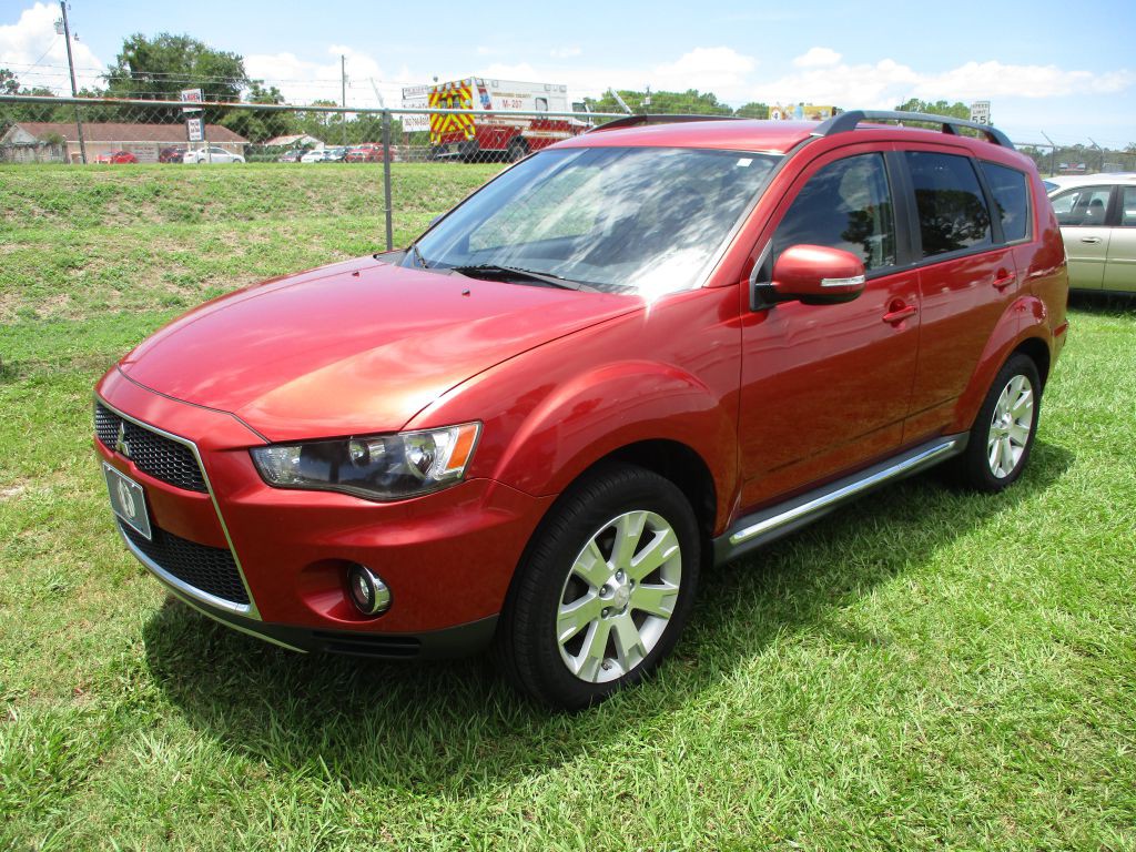 2011 Mitsubishi Outlander Image 3