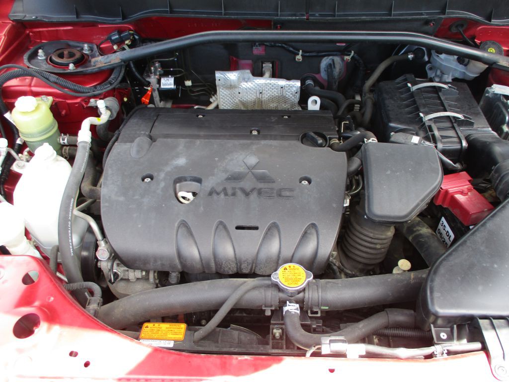 2011 Mitsubishi Outlander Image 19