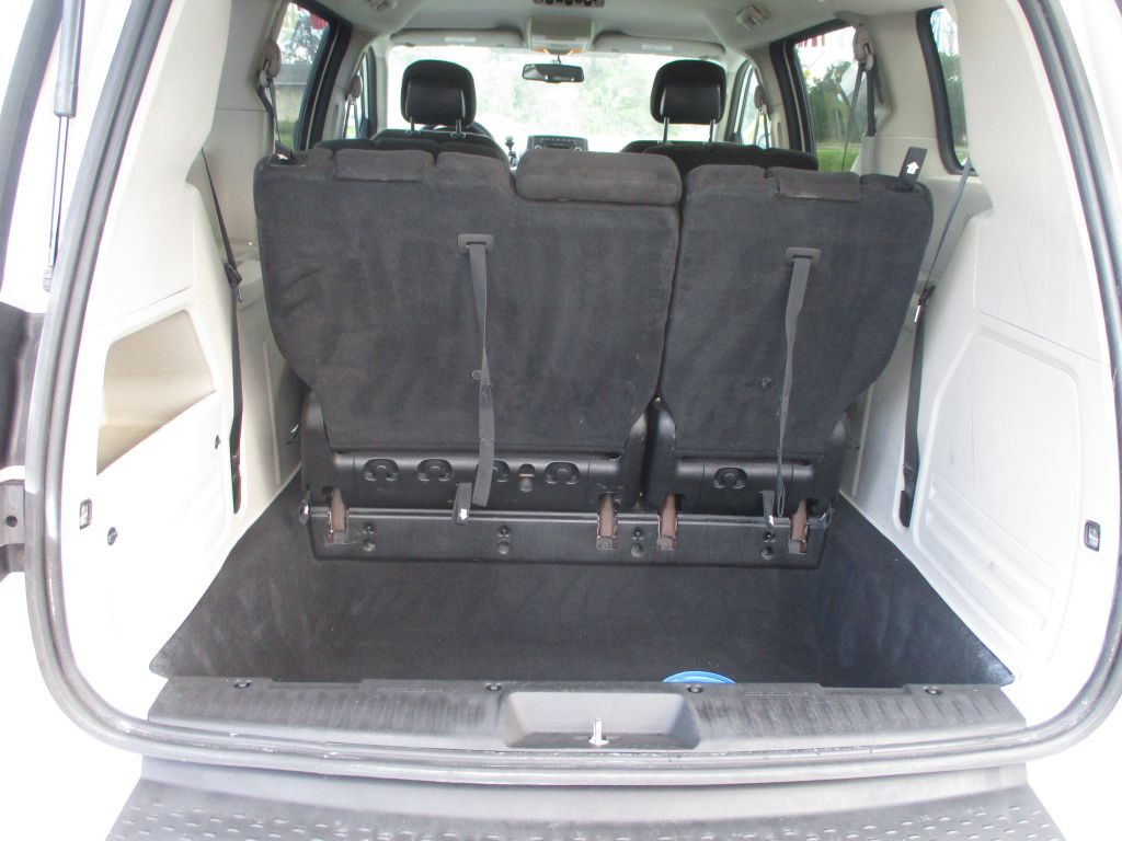 2013 Dodge Grand Caravan Image 16