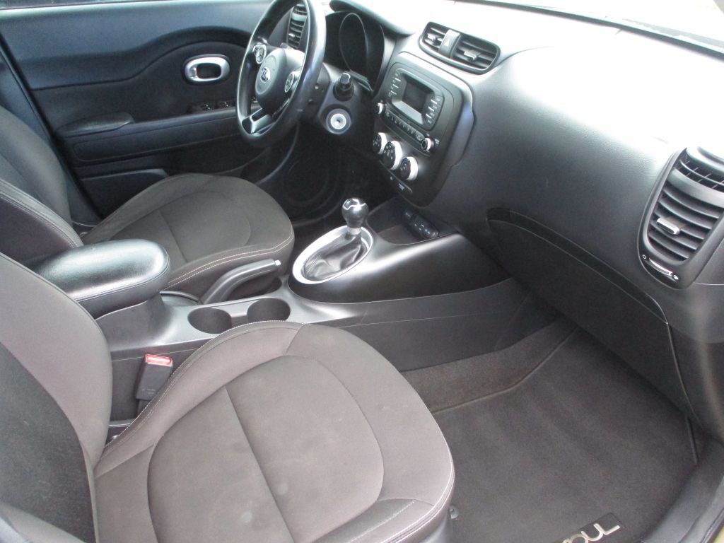 2016 Kia Soul Image 8