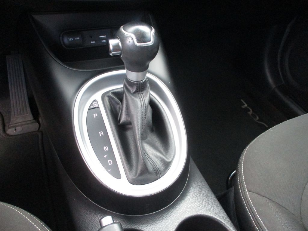 2016 Kia Soul Image 13