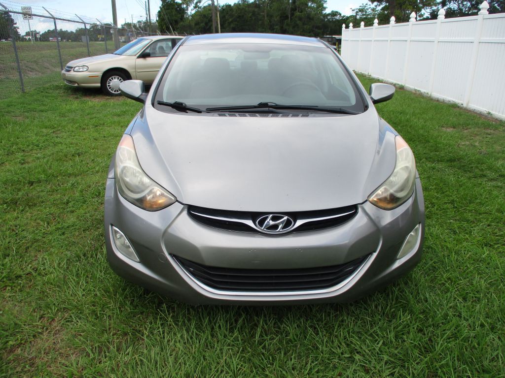 2012 Hyundai Elantra Image 2