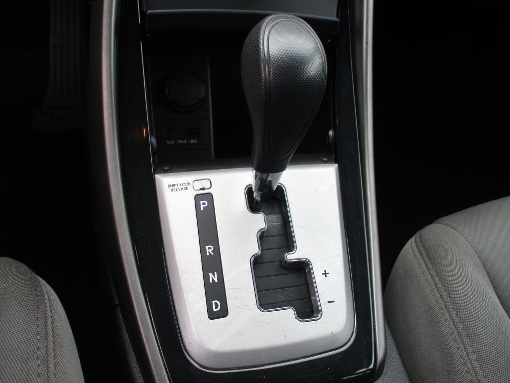 2012 Hyundai Elantra Image 11