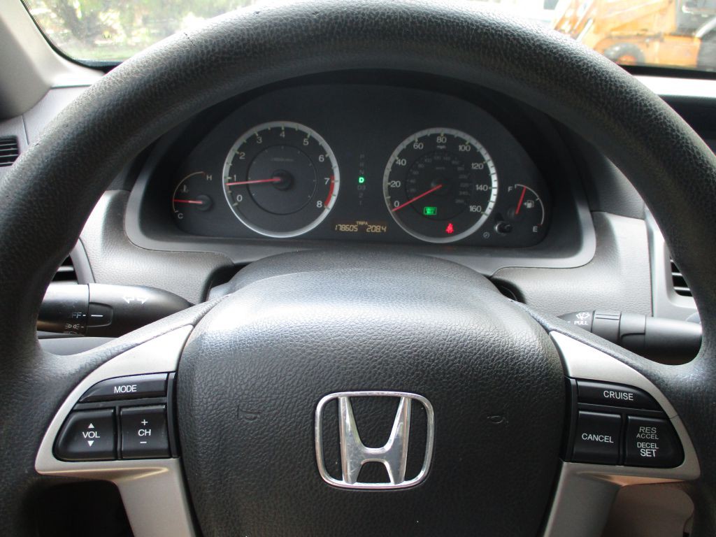 2008 Honda Accord Image 9