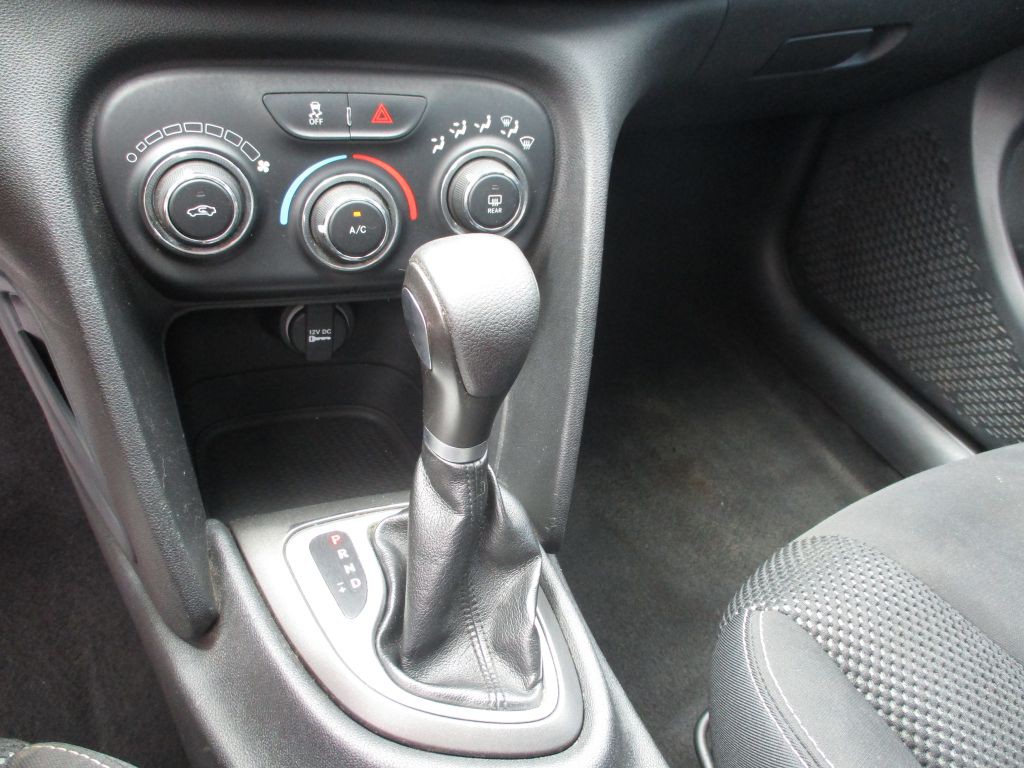 2016 Dodge Dart Image 1