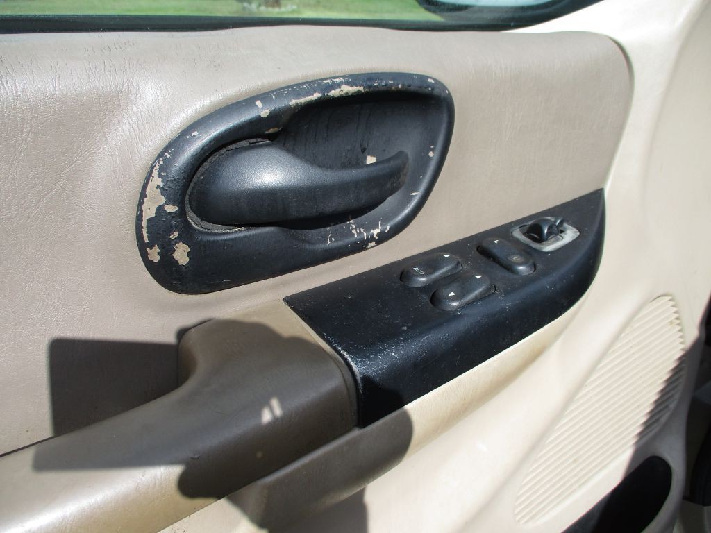 2001 Ford F-150 Image 5