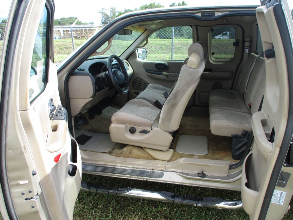 2001 Ford F-150 Image 6