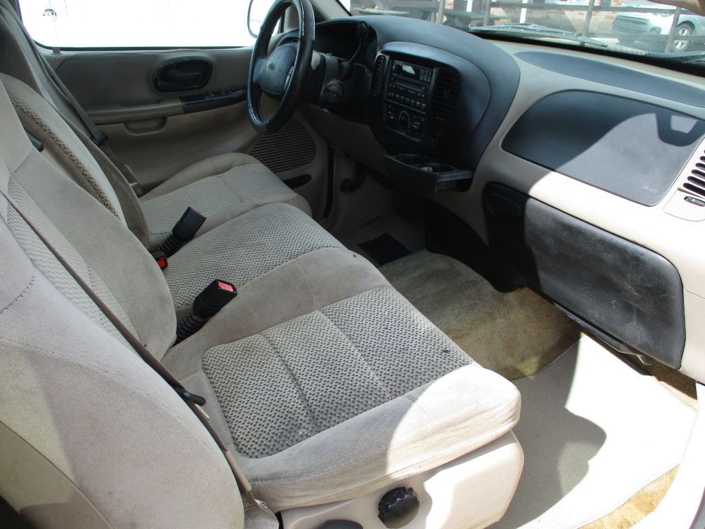 2001 Ford F-150 Image 11