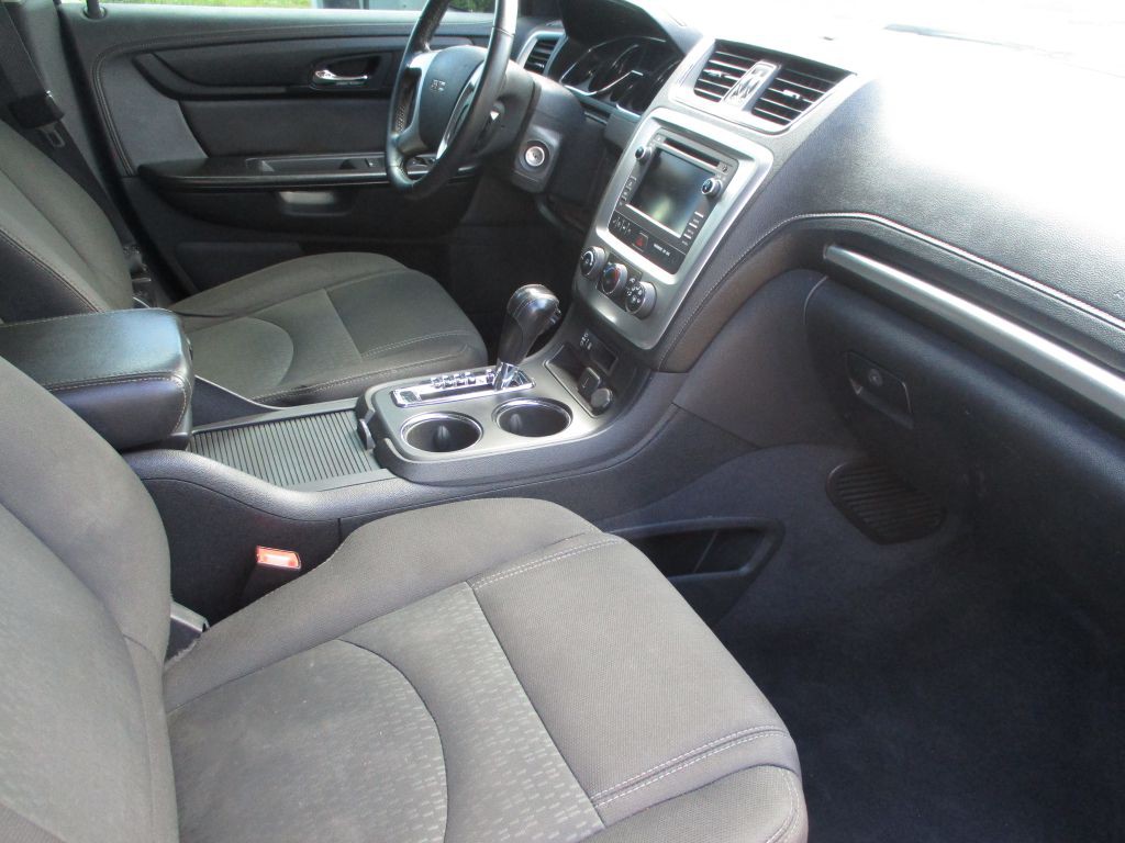 2016 GMC Acadia Image 8