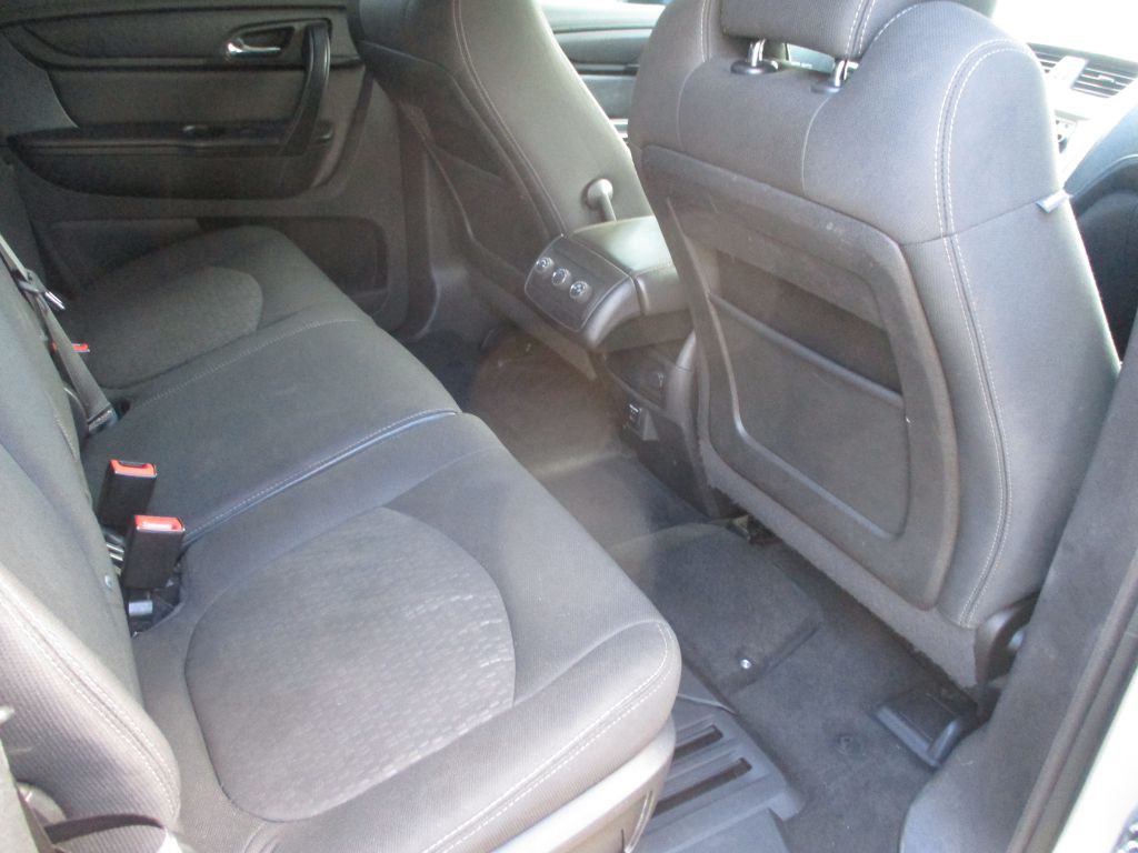 2016 GMC Acadia Image 13