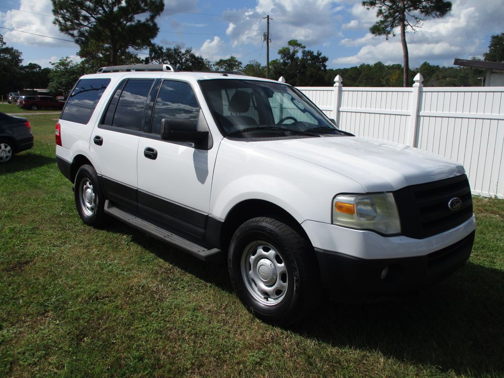 2013 Ford Expedition Image 1