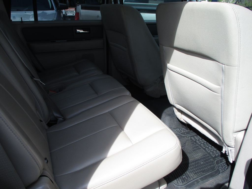 2013 Ford Expedition Image 16