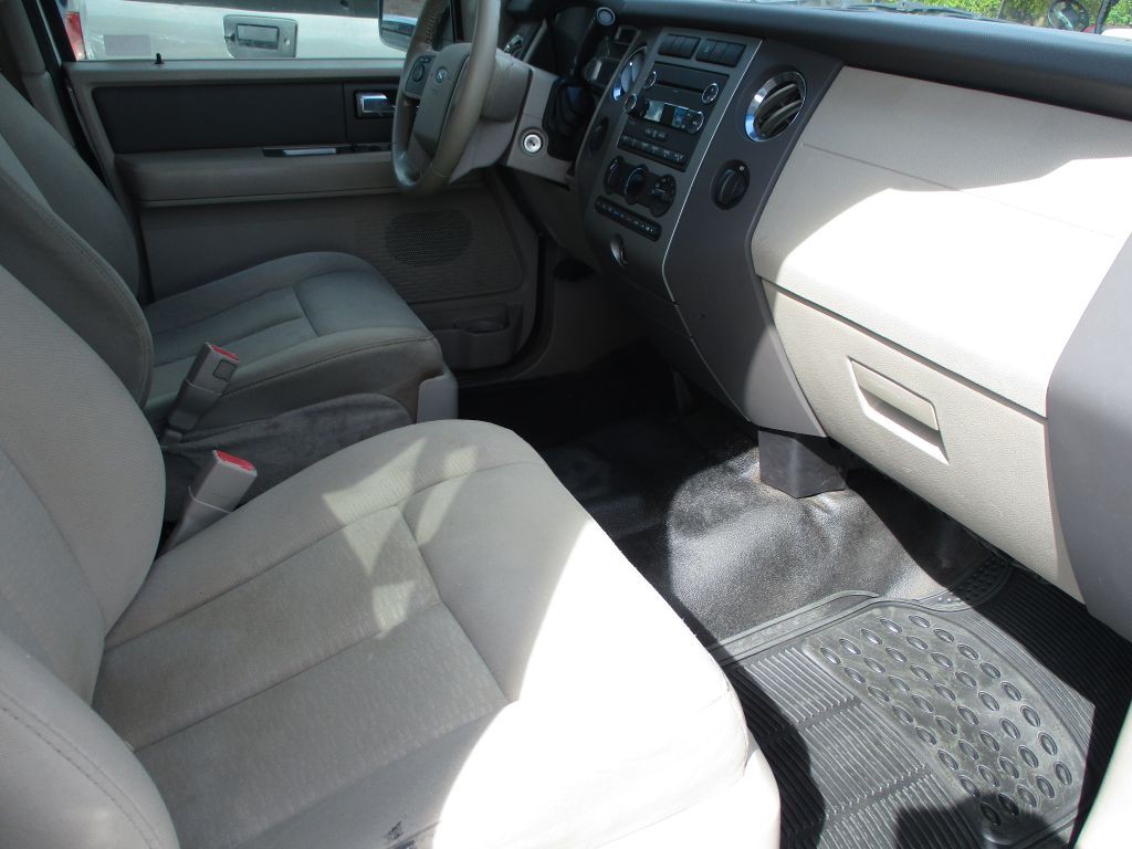 2013 Ford Expedition Image 17