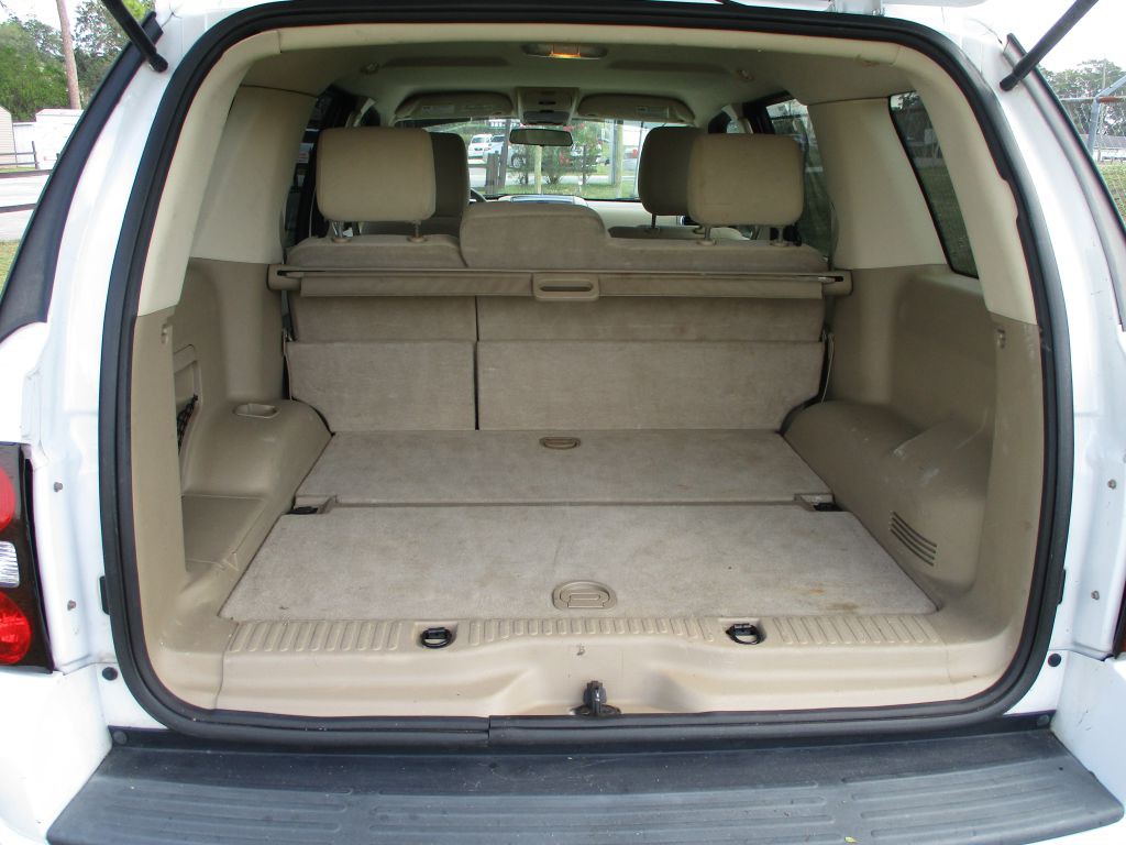 2010 Ford Explorer Image 16
