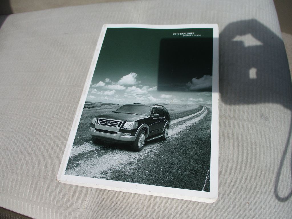 2010 Ford Explorer Image 19