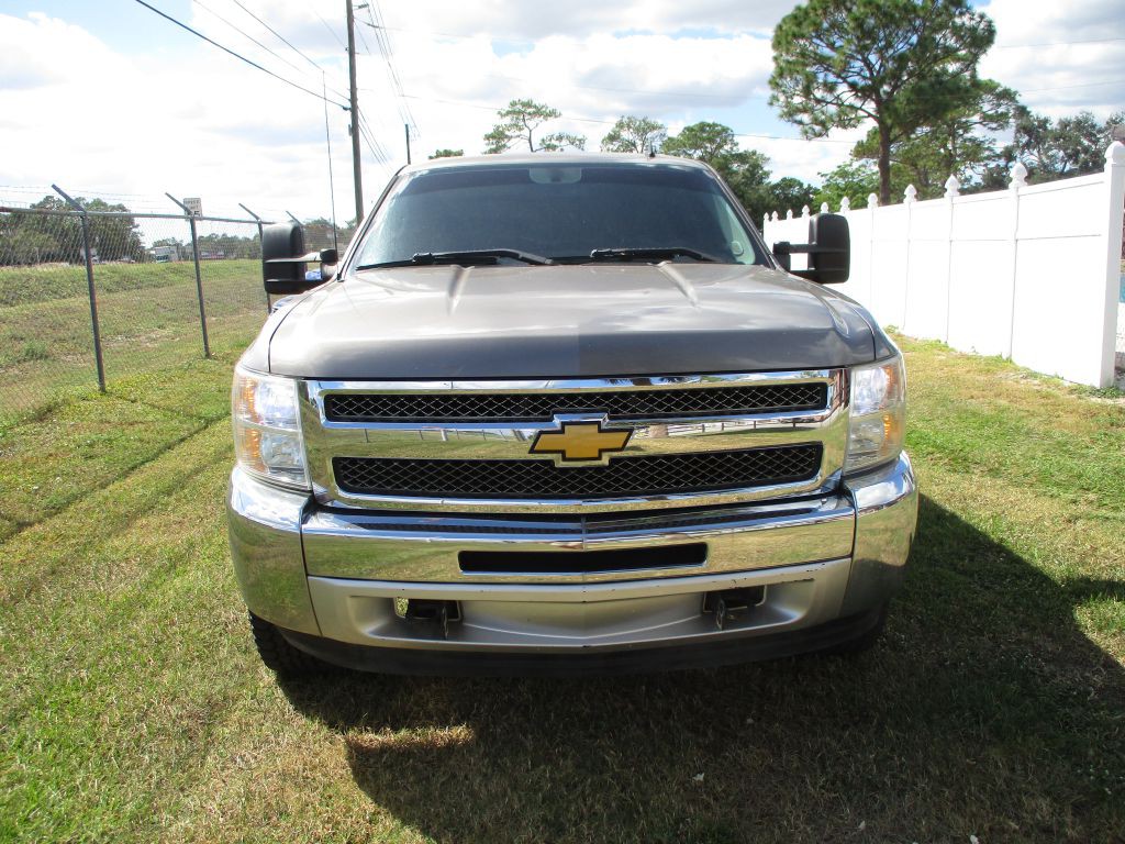 2013 Chevrolet Silverado 1500 Image 2