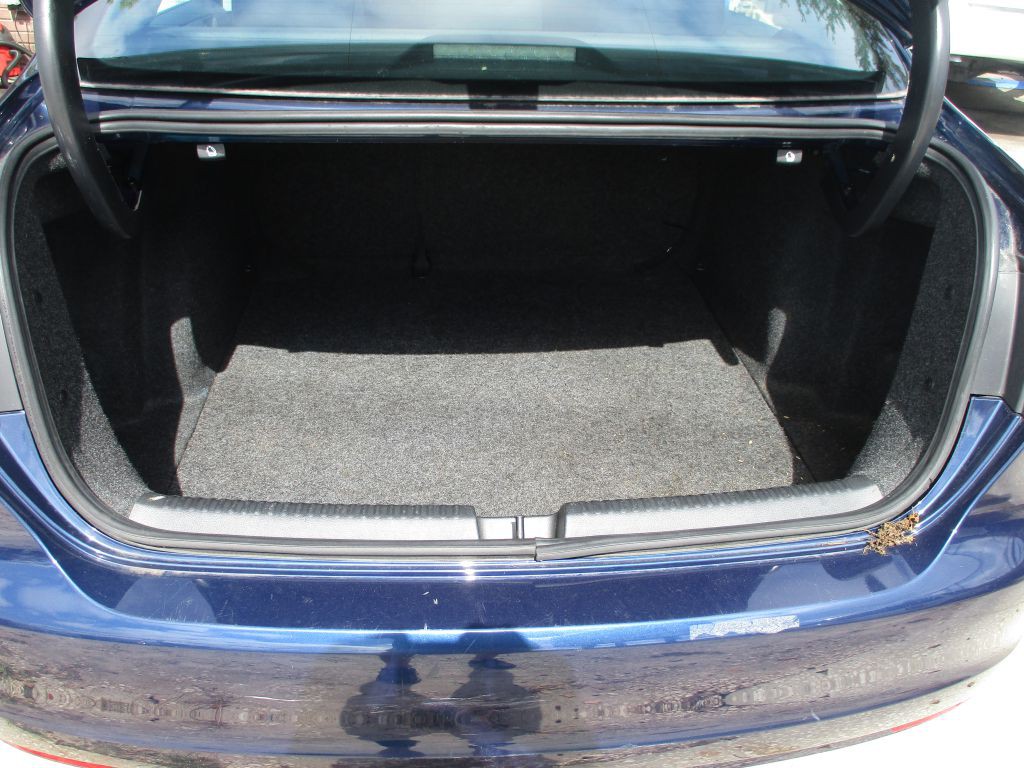 2013 Volkswagen Jetta Image 14