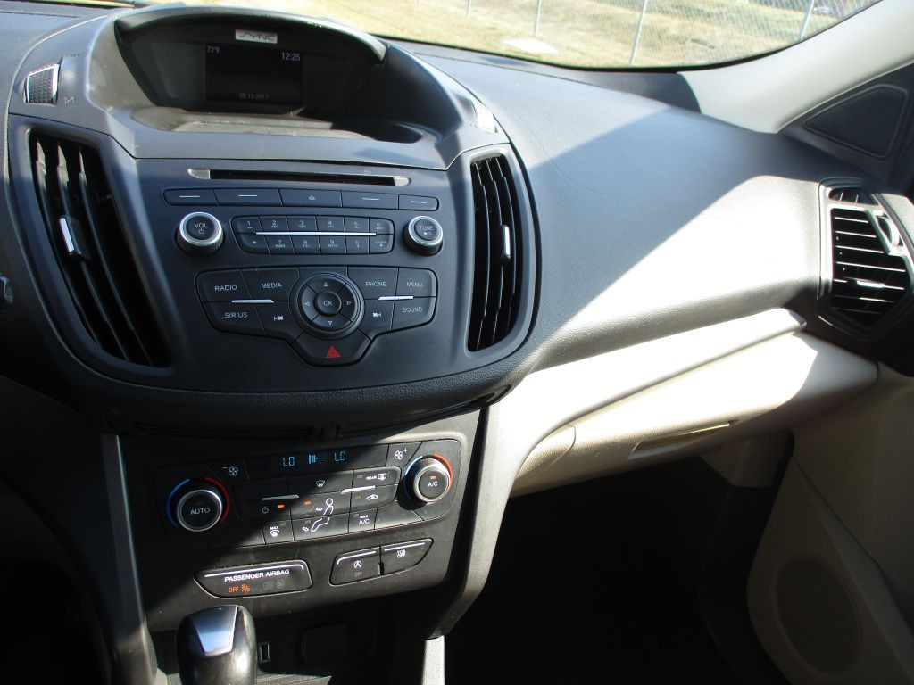 2017 Ford Escape Image 10