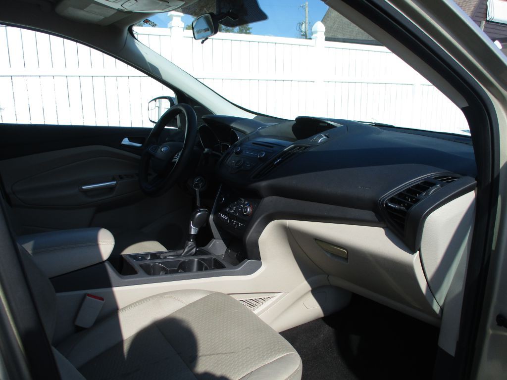 2017 Ford Escape Image 13