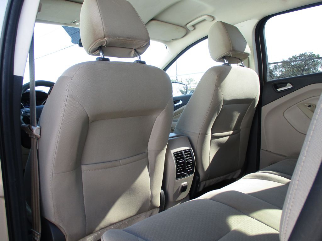 2017 Ford Escape Image 17