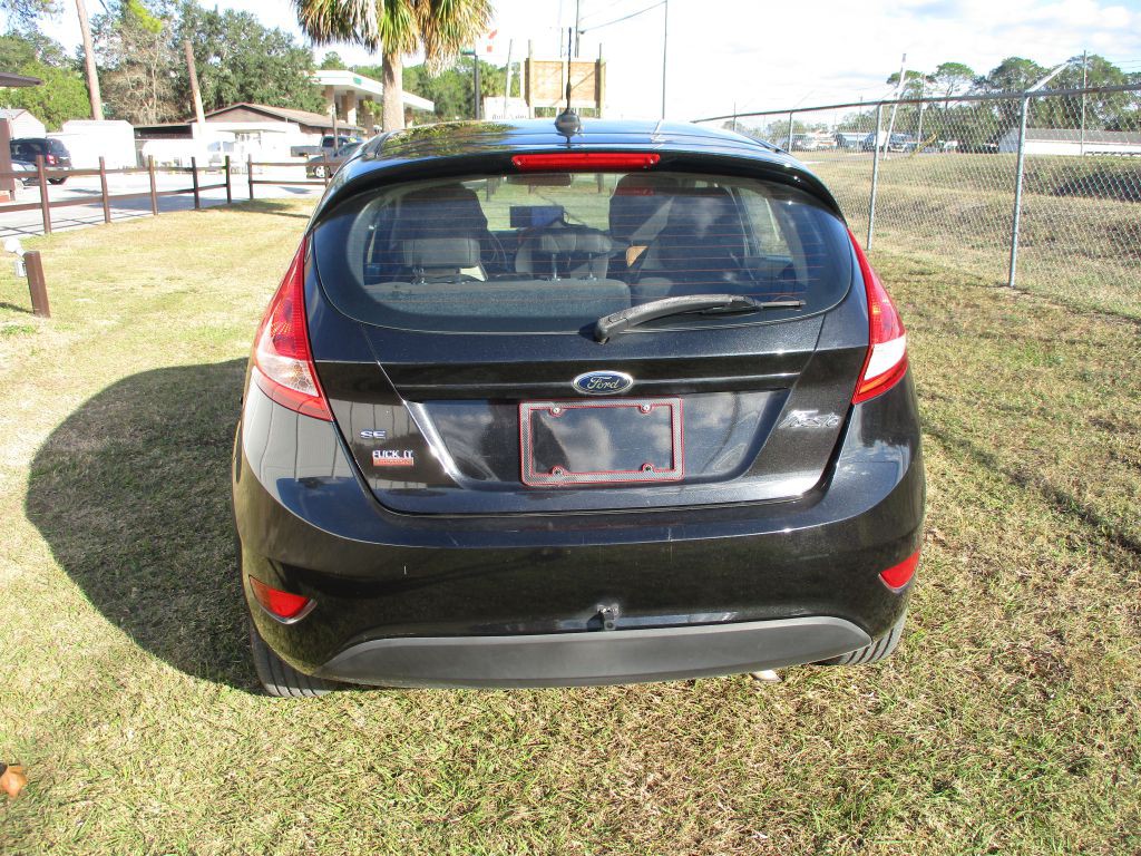2013 Ford Fiesta Image 4