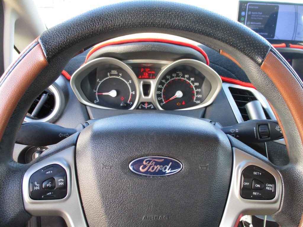 2013 Ford Fiesta Image 7