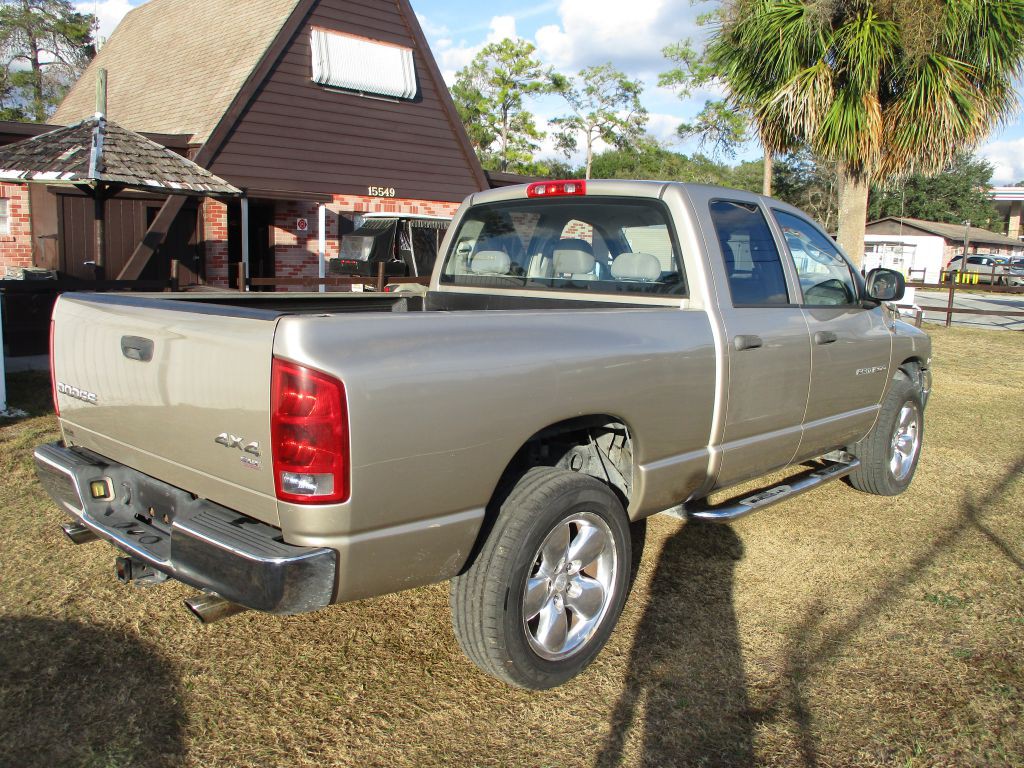 2004 Dodge Ram 1500 Image 5