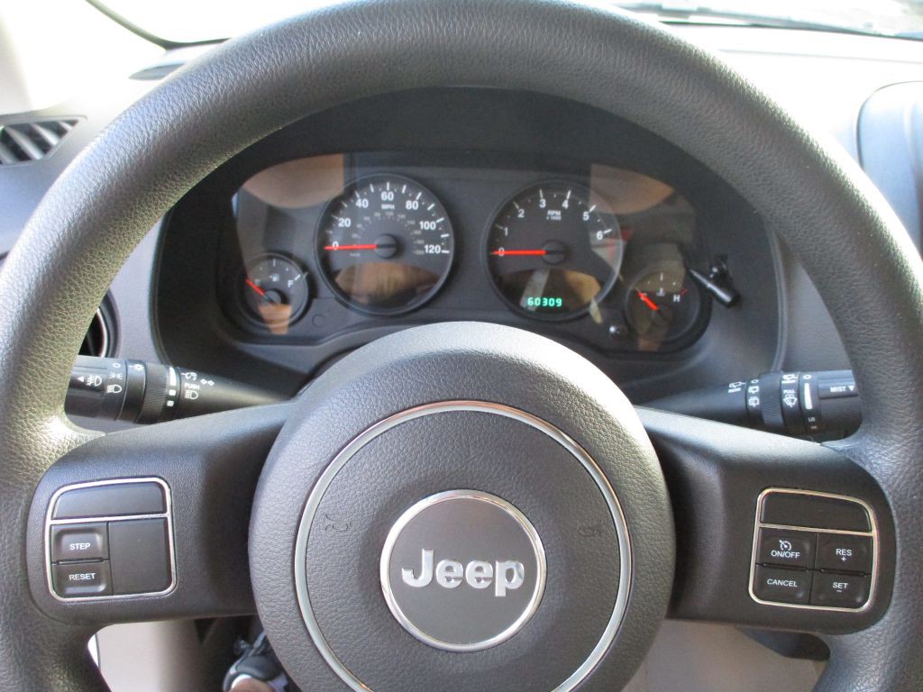 2012 Jeep Patriot Image 9