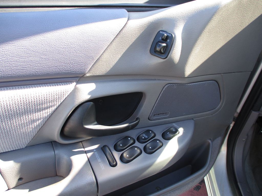 1995 Ford Taurus Image 10