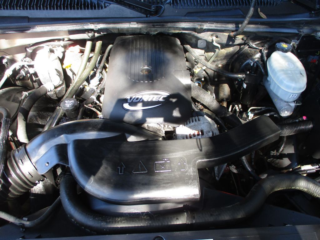 2003 Chevrolet Avalanche Image 12