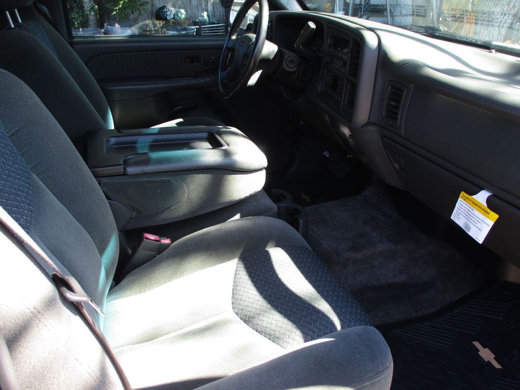 2003 Chevrolet Avalanche Image 13