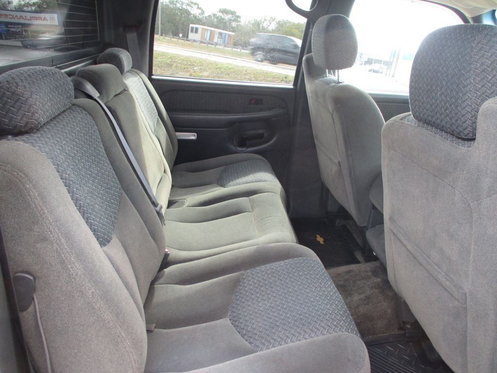 2003 Chevrolet Avalanche Image 18