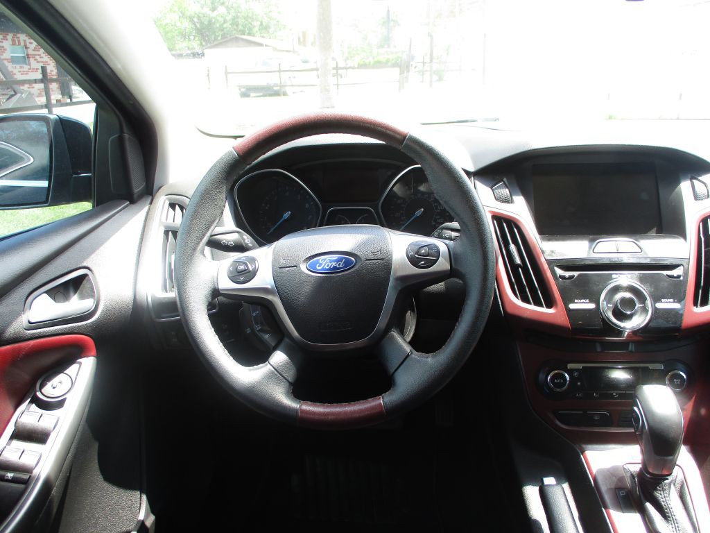 2014 Ford Focus Image 8