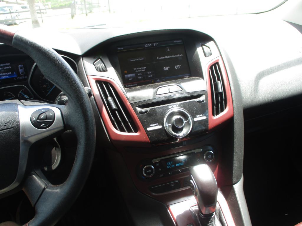 2014 Ford Focus Image 10