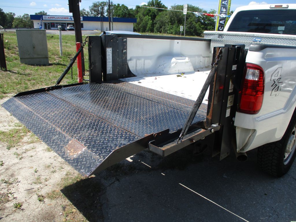 2015 Ford F-350 Image 20
