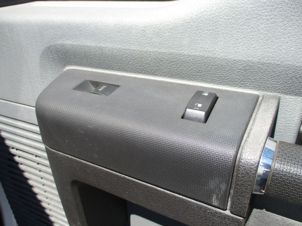 2015 Ford F-350 Image 23