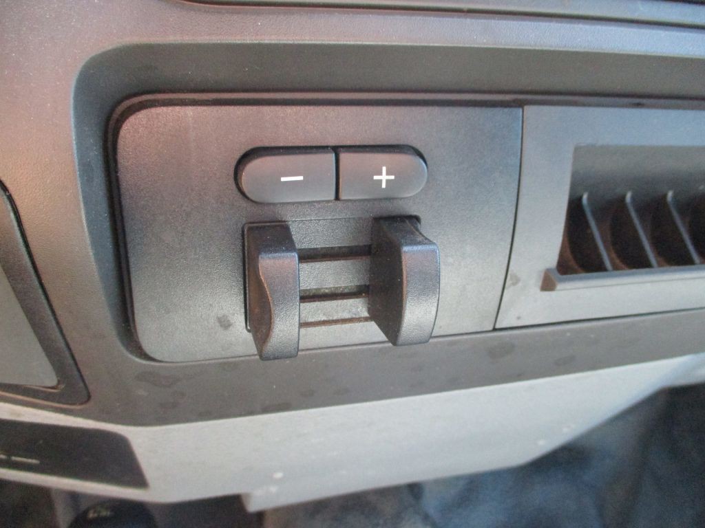 2015 Ford F-350 Image 29
