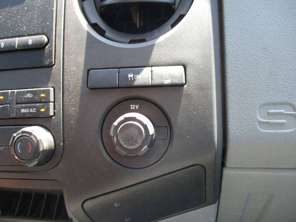 2015 Ford F-350 Image 30