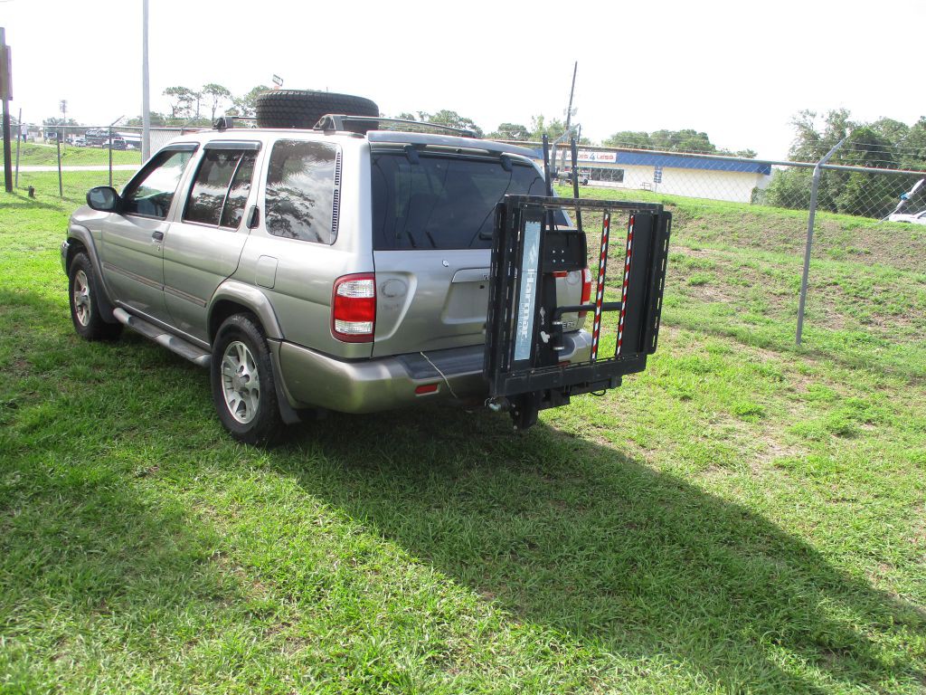 2001 Nissan Pathfinder Image 5
