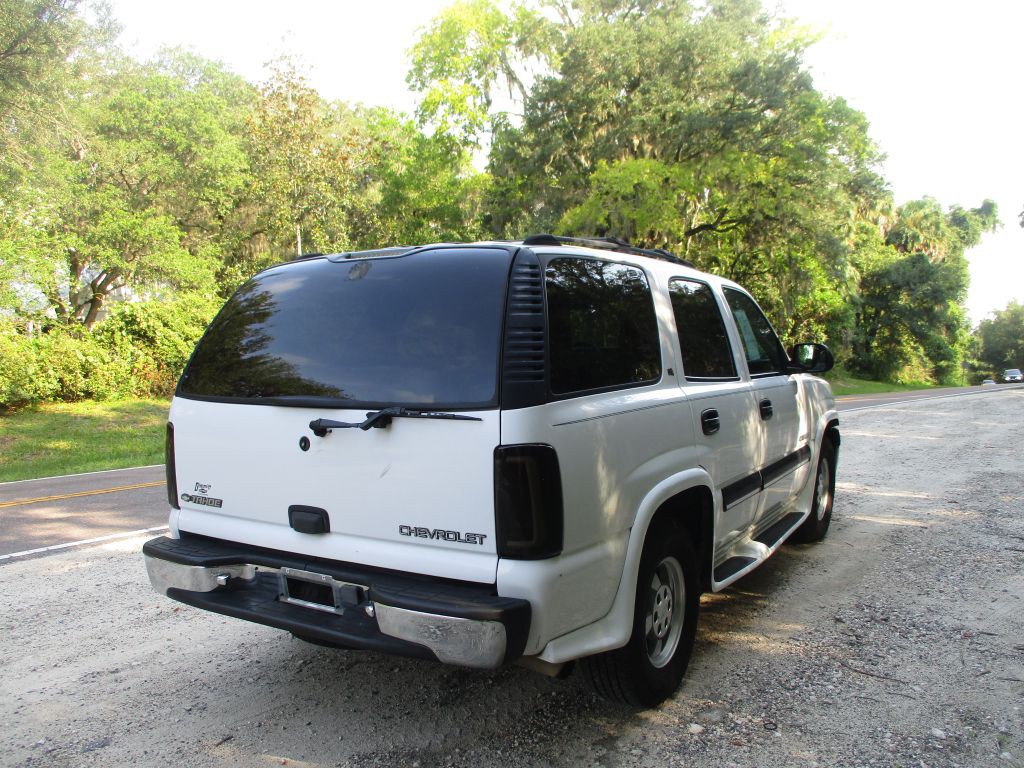 2001 Chevrolet Tahoe Image 4