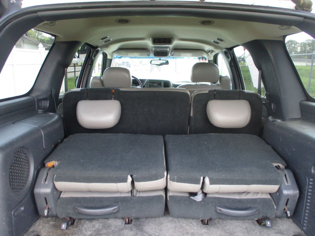 2001 Chevrolet Tahoe Image 14