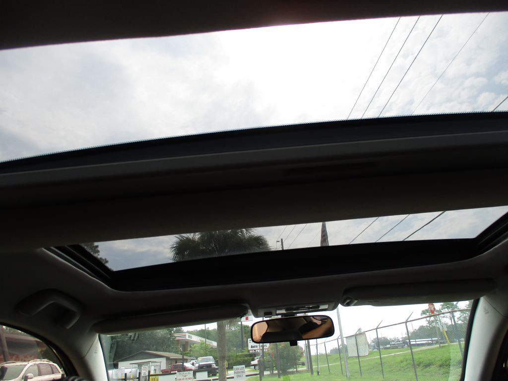 2010 Scion tC Image 10
