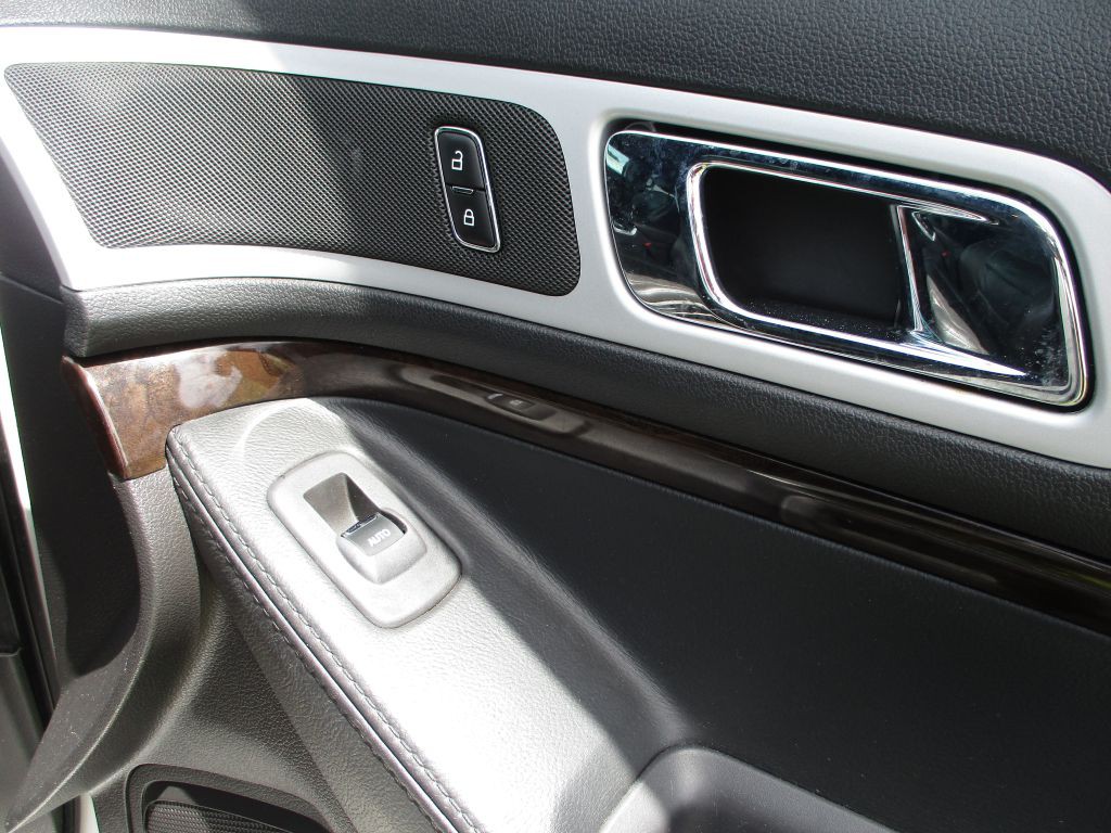 2013 Ford Explorer Image 13