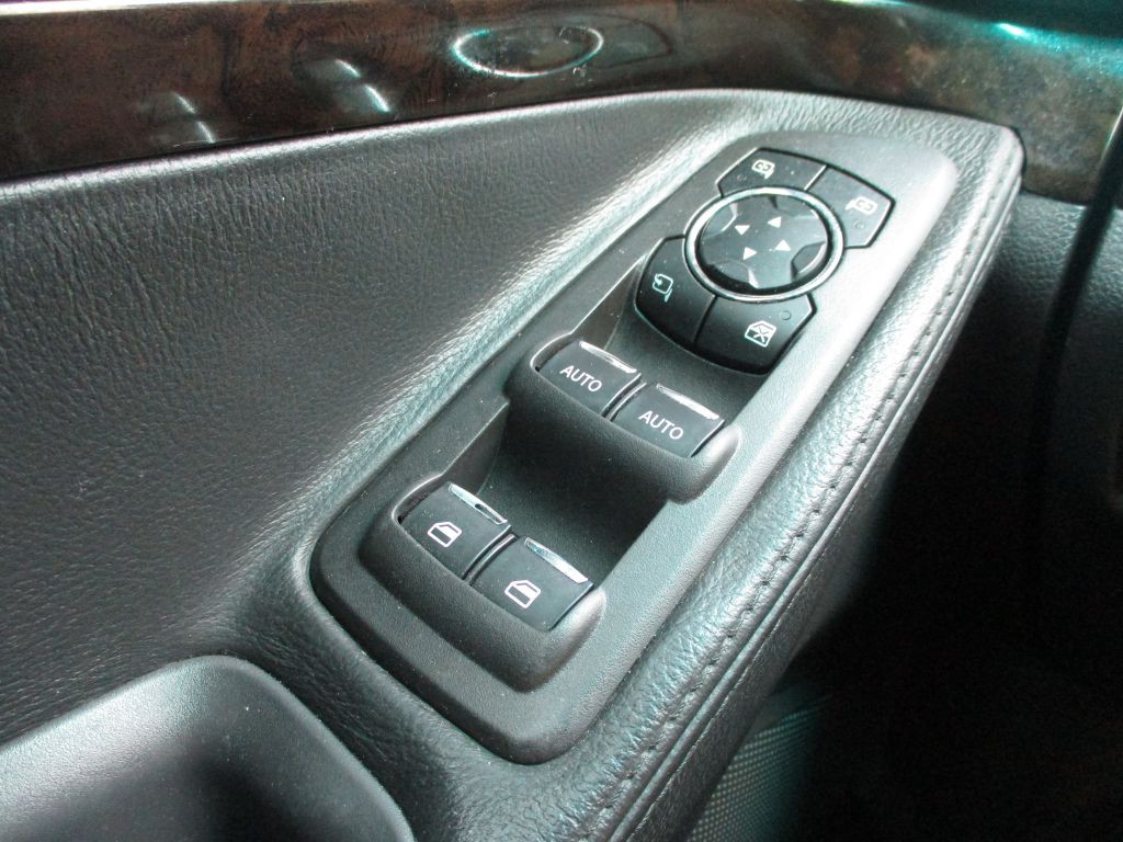 2013 Ford Explorer Image 14