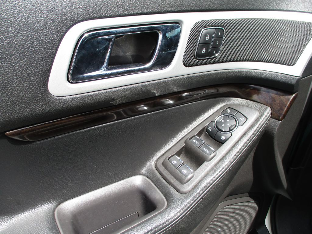 2013 Ford Explorer Image 15